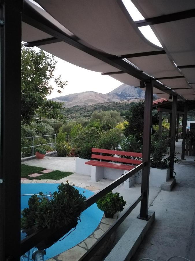 Apartment With Pool In Tzanata Kefalonia Dhimisianáta Exterior photo